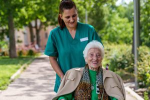 cambio-badante-como-1000x423