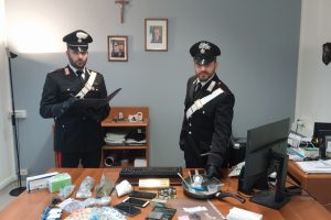 carabinieri cantù anabolizzanti