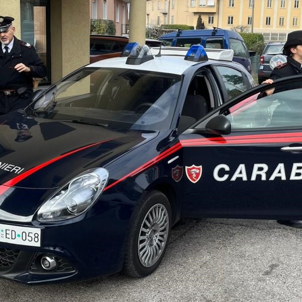 carabinieri cantù