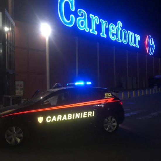 carabinieri carrefour