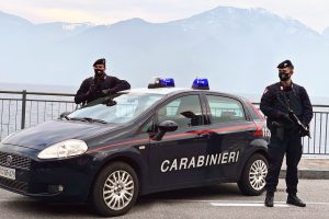 carabinieri lago menaggio