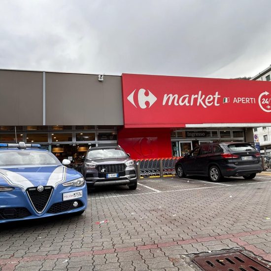 carrefour-rosselli-recchi-polizia