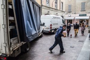 centro-storico-città-murata-camion