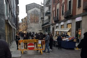 como-natale-strade-bernardino-luini-luminarie-1