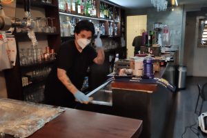como-riaperture-coronavirus-bar-mascherine-ristoranti-negozi-centro-città (57)