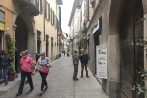 como-riaperture-coronavirus-bar-mascherine-ristoranti-negozi-centro-città (6)