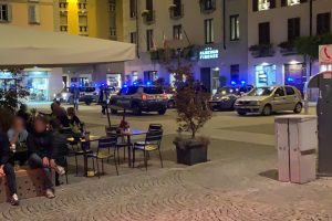 controlli-piazza-volta-movida-copertina
