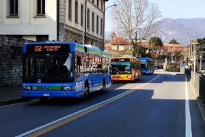 coronavirus-como-strade-deserte-bus