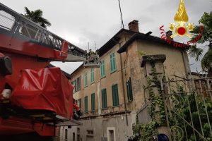 crollo-tetto-olgiate