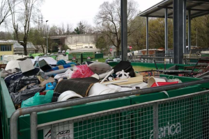 discarica-via-stazzi-1