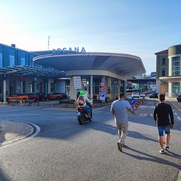 dogana-italia-svizzera-chiasso-frontalieri-frontiera (7)