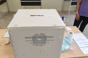 elezioni-referendum-voto-urna (1)
