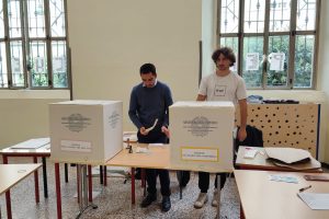 elezioni-seggio-urna-scheda-elettorale (7)