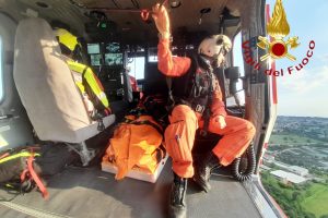 elicottero vigili fuoco 2