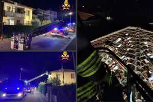 esplosione-cantù-vigili-fuoco (4)