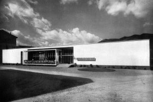 facciata-principale-con-ingresso