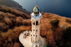 faro brunate san maurizio