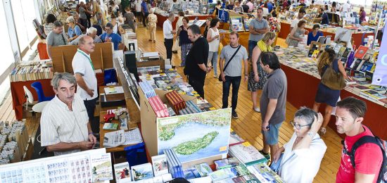 Como piazza Cavour la 65° edizione Fiera del Libro