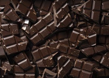 flat-lay-delicious-chocolate-tablets-arrangement