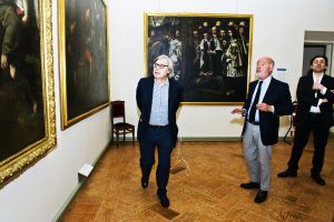Como Vittorio Sgarbi in Pinacoteca - Ph© Carlo Pozzoni FotoEditore