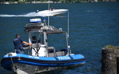 gommone-polizia-lago