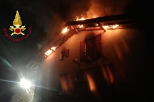 incendio alta valle intelvi 1