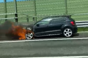 incendio-auto-a9-autostrada-3
