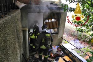 incendio-baracca