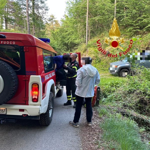 incendio-menaggio-vigili-fuoco-1