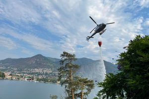incendio-viale-geno-elicottero-volontari (3)