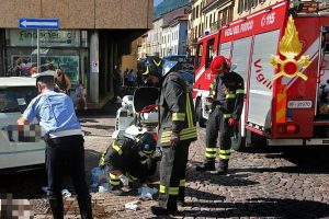 incidente-auto-moto-vigili-fuoco-118-via-milano