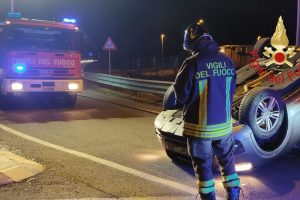 incidente-bregnano-vigili-fuoco-1