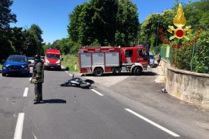 incidente-erba-moto-vigili-del-fuoco