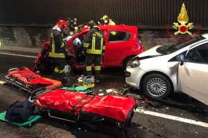 incidente-galleria-cernobbio-vigili-fuoco (3)