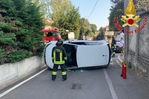 incidente-rovellasca-vigili-fuoco