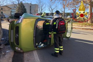 incidente-via-scalabrini-como-vigili-fuoco-1