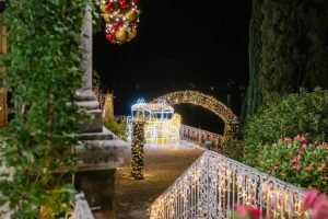 ingresso-al-giardino-botanico-di-villa-cipressi-a-varenna-79877