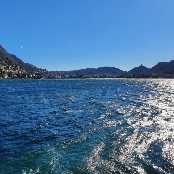 lago como vento