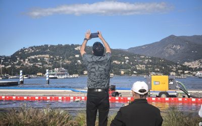 lago-esondazione-piazza-cavour-lungolago-paratie-turisti (3)