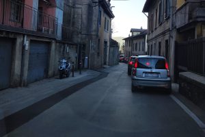 lariana-via-torno-traffico-1