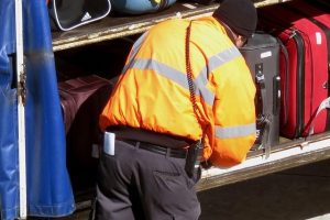 lavoratore divisa aeroportp