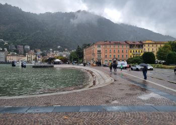 lungolago piazza cavour