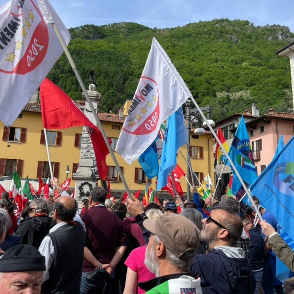 manifestazione-antifascista-dongo-anpi-5stelle (2)
