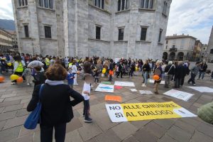 manifestazione-chiusura-scuole-piazza-verdi (6)