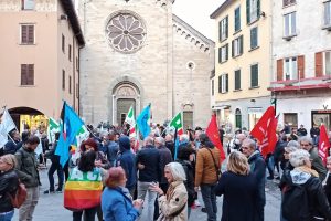 manifestazione-pace-piazza-san-fedele