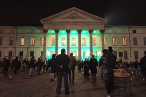 manifestazione-teatranti-uniti-teatro-sociale