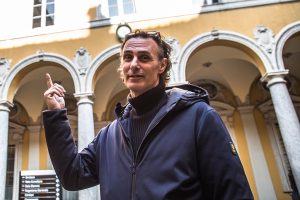 marco-galli-cortile-comune-cernezzi-palazzo