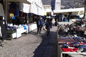 mercato como