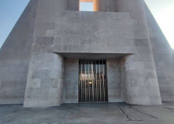 monumento-caduti-ripulito (1)