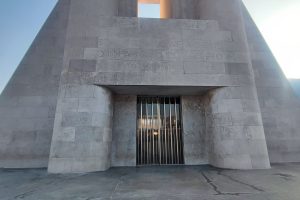 monumento-caduti-ripulito (1)